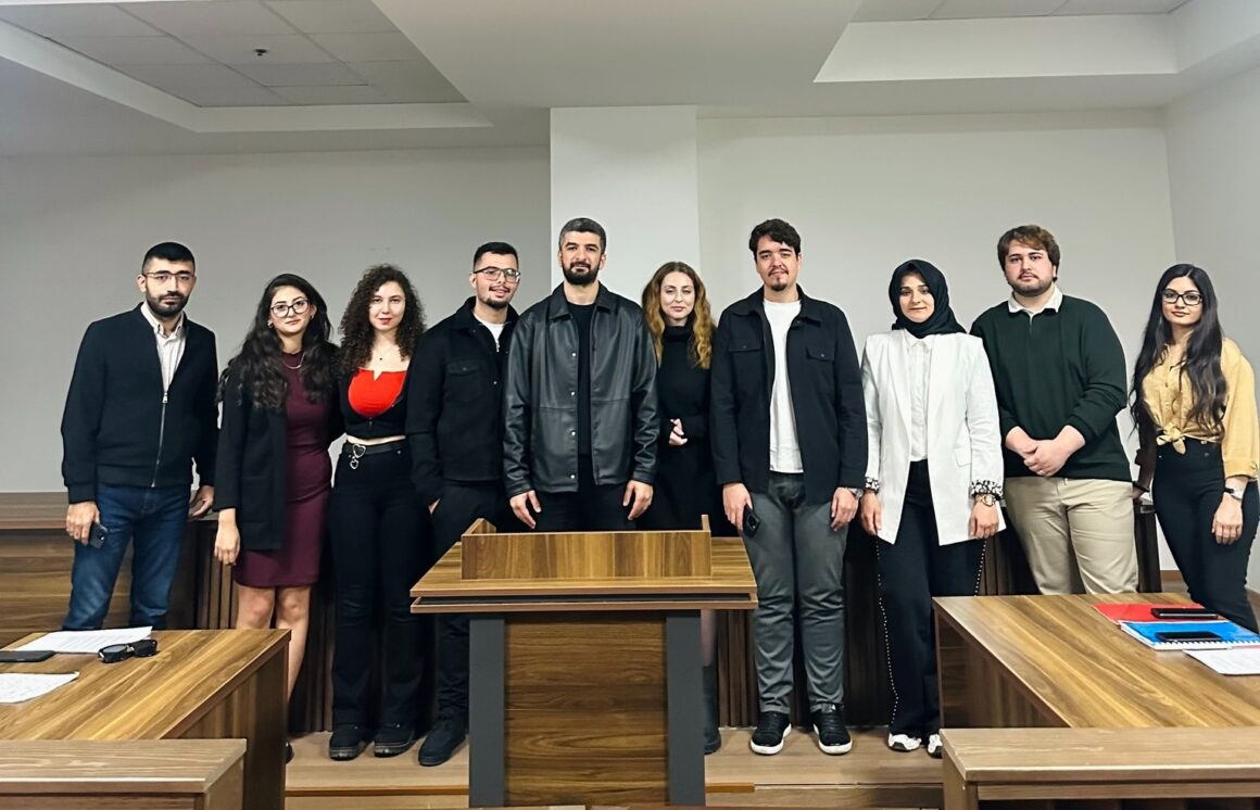 IBU Debate Club Hosts Successful First Session: Should Social Media Content Be Regulated ?